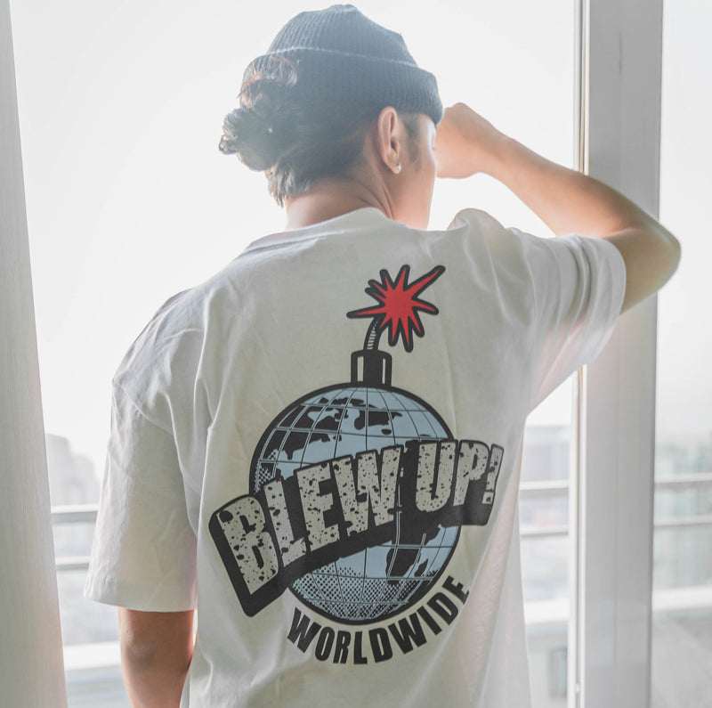 Blew Up Worldwide - White T-Shirt T-Shirt Million Dolla Motive 