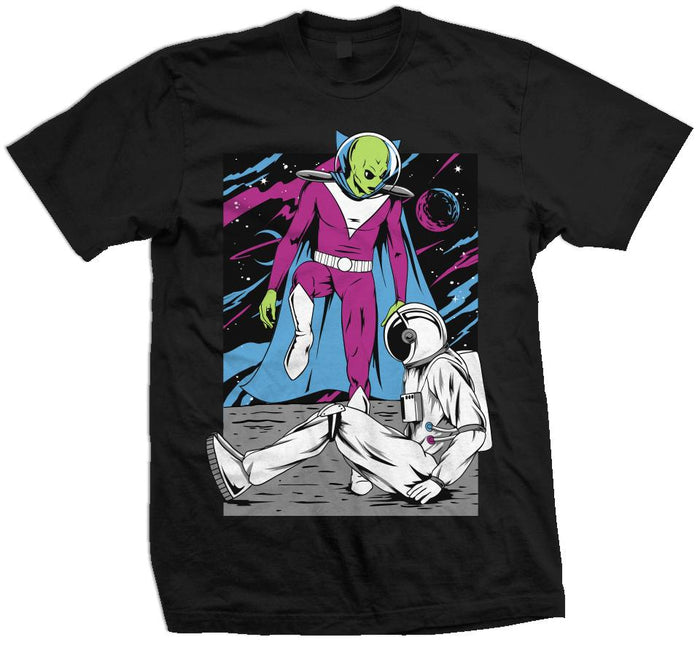 Alien Step Over - Black T-Shirt